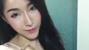 Chinise lady doing seflies 8.mp4